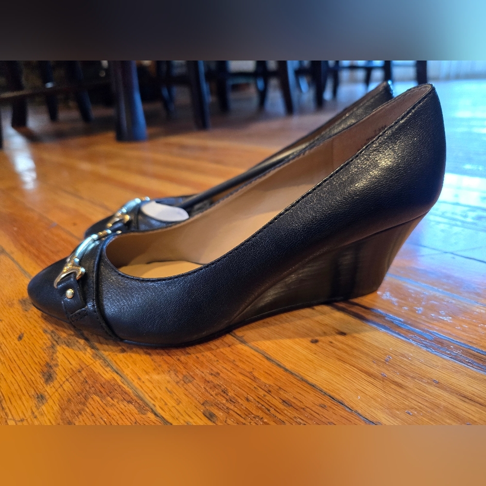 Nine West Black Leather Wedges